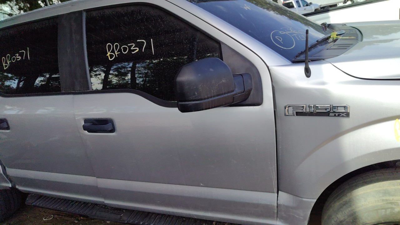Vehicle/77227_09.jpg