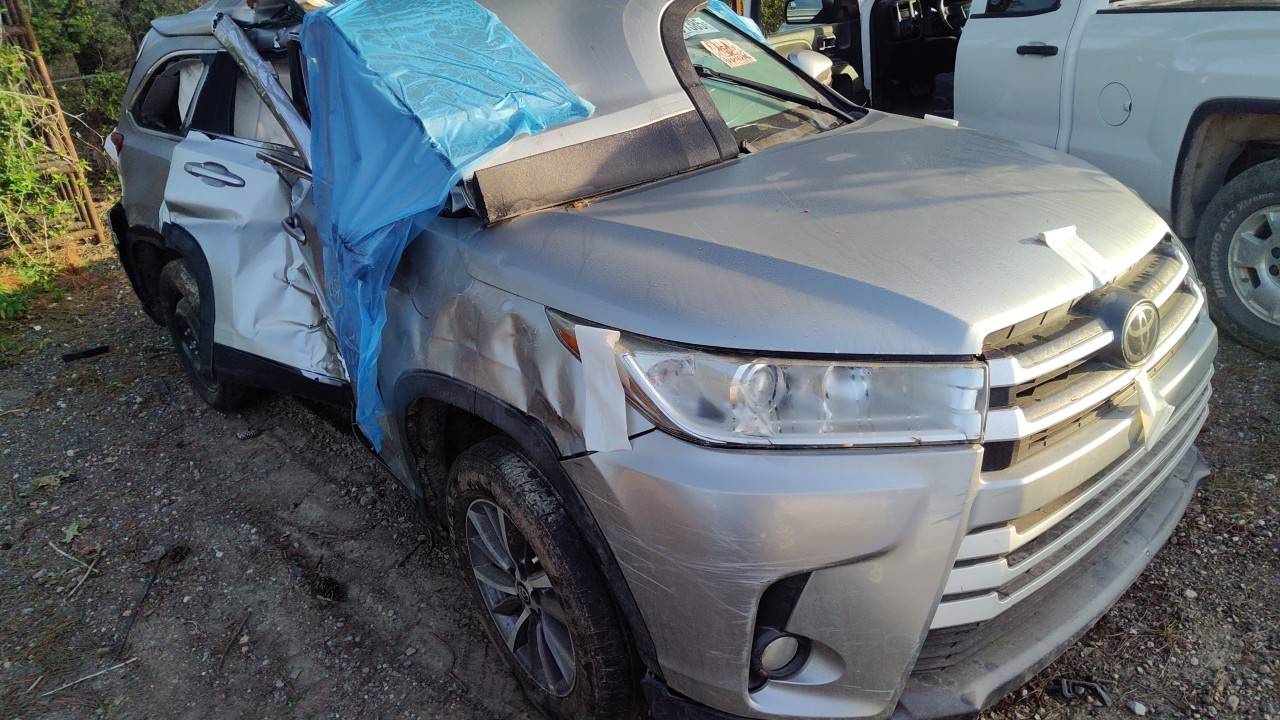 Vehicle/77321_02.jpg