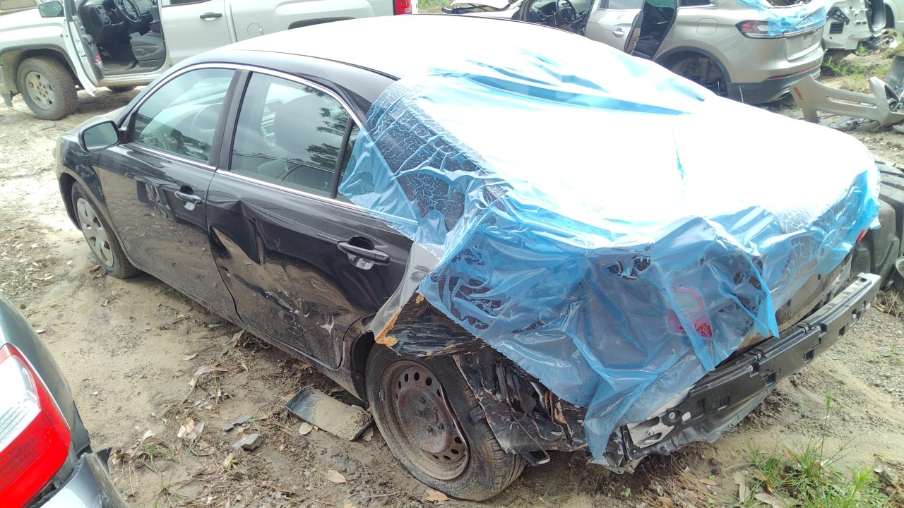 Vehicle/77480_04.jpg