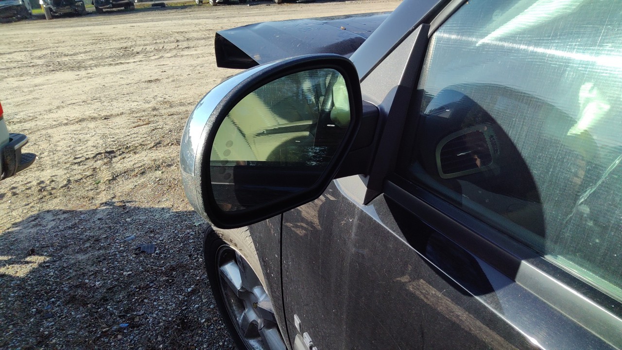 Vehicle/77556_07.jpg