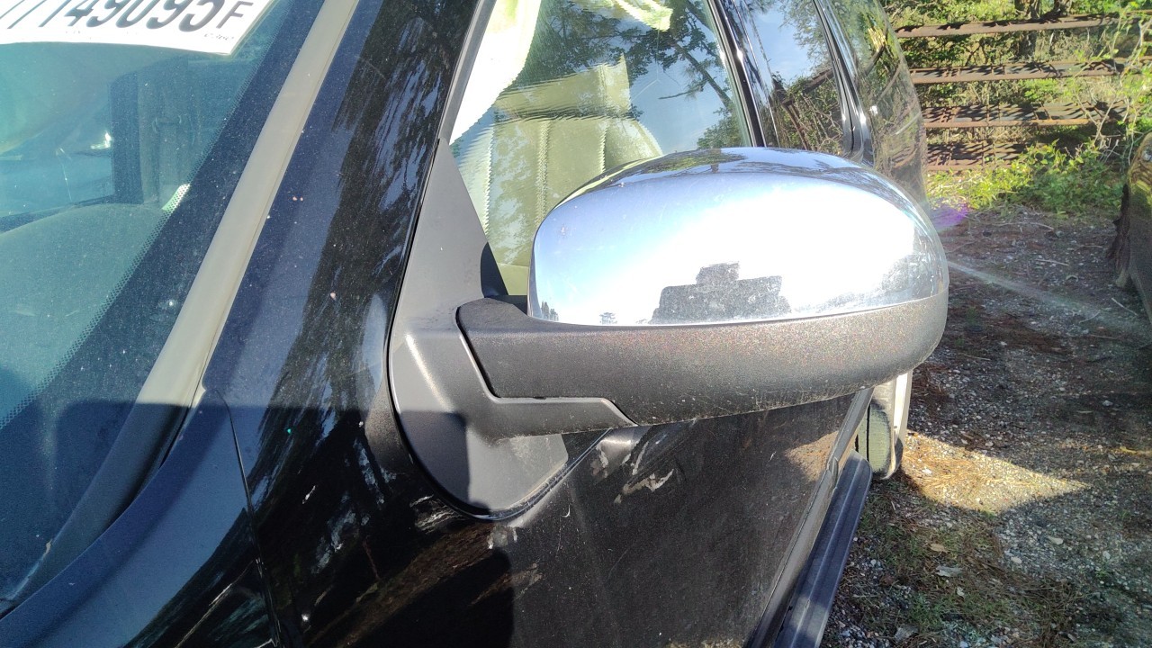 Vehicle/77556_08.jpg