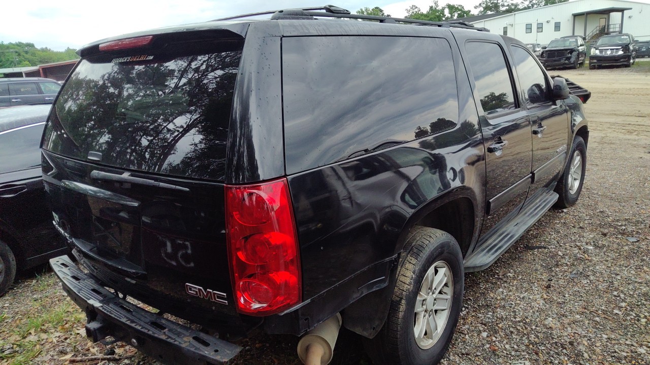 Vehicle/77686_03.jpg