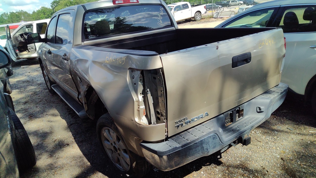 Vehicle/77786_04.jpg