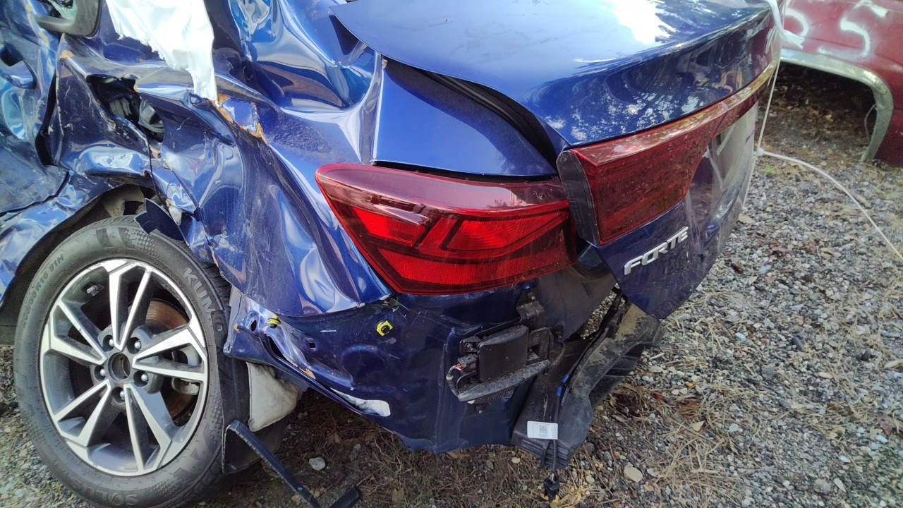 Vehicle/77829_09.jpg
