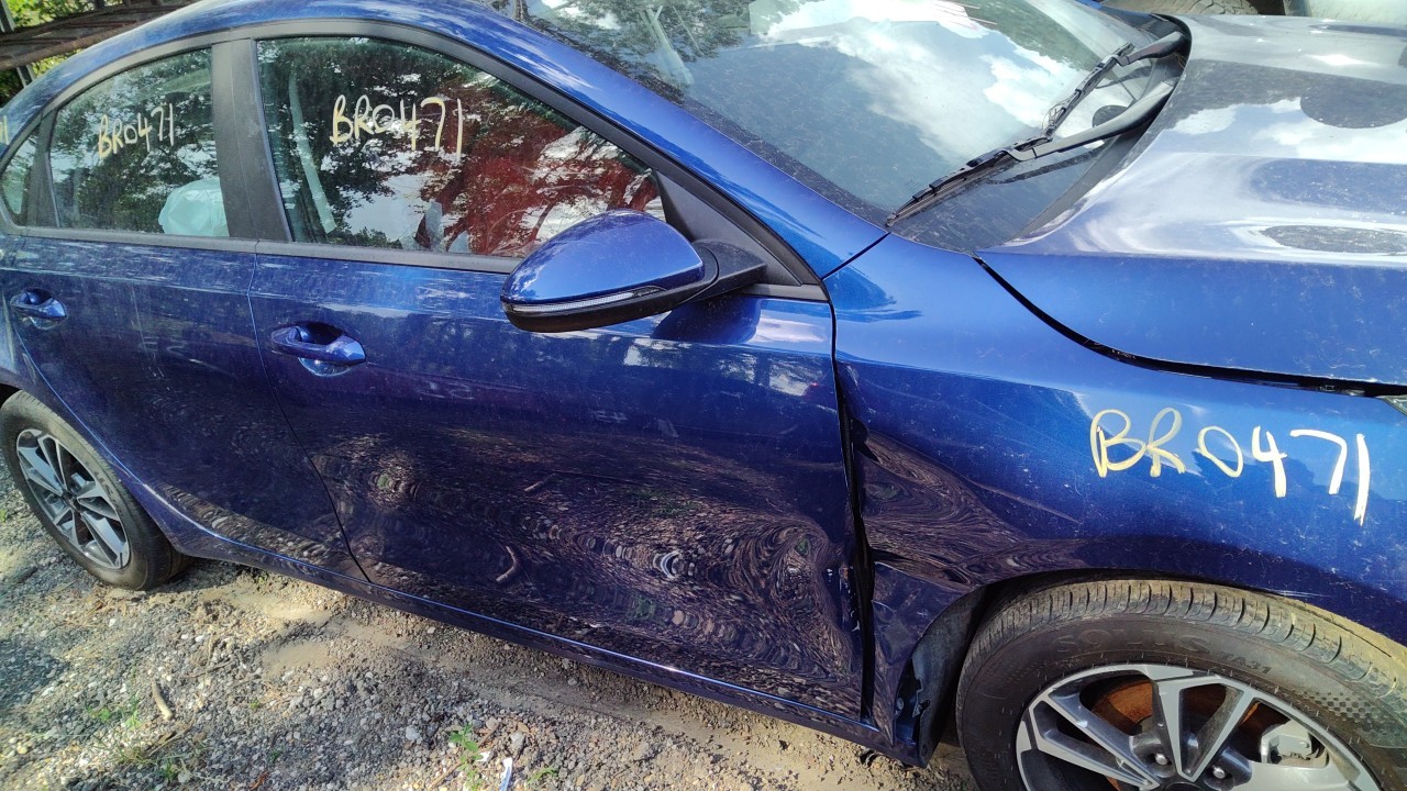 Vehicle/77829_12.jpg