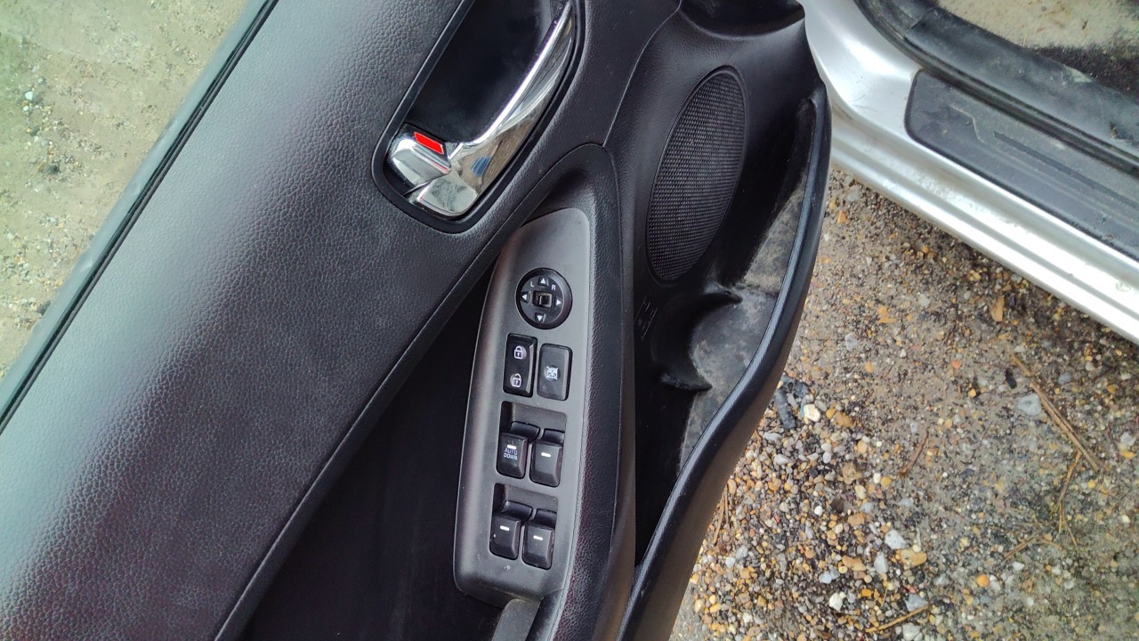 Vehicle/77855_02.jpg