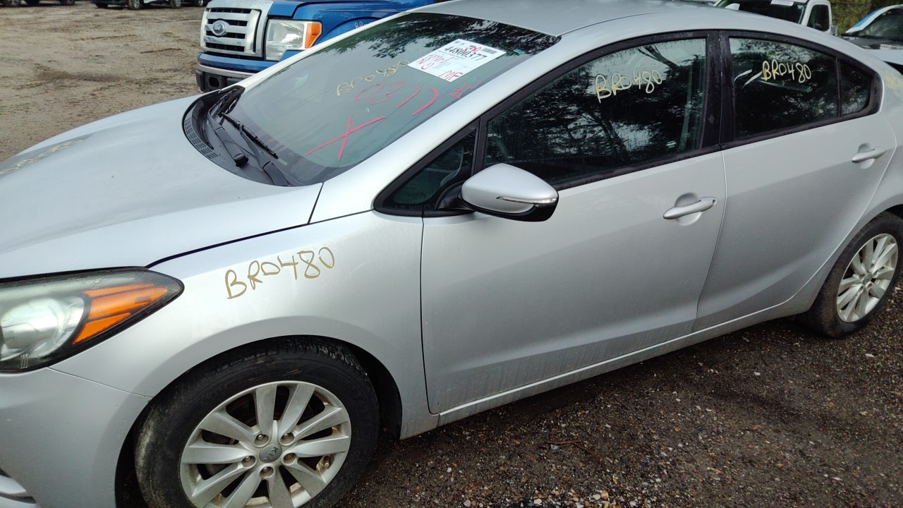 Vehicle/77855_09.jpg