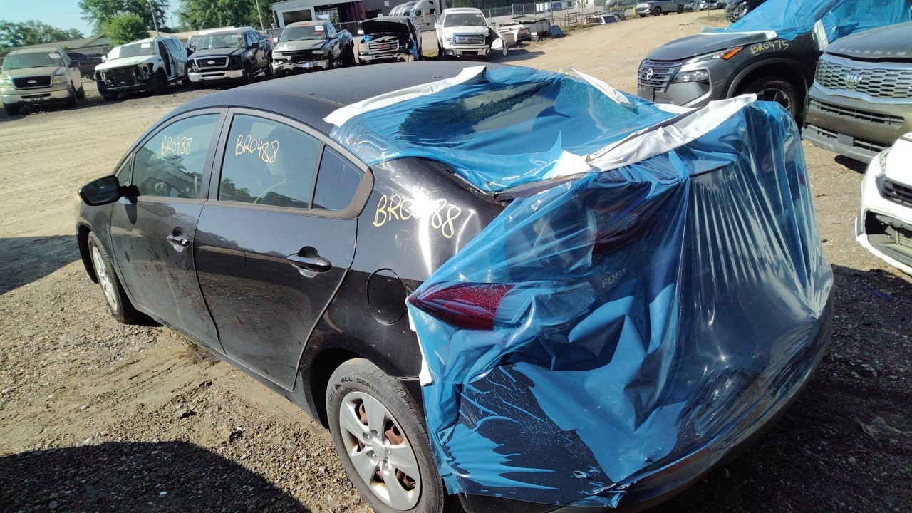 Vehicle/77865_04.jpg