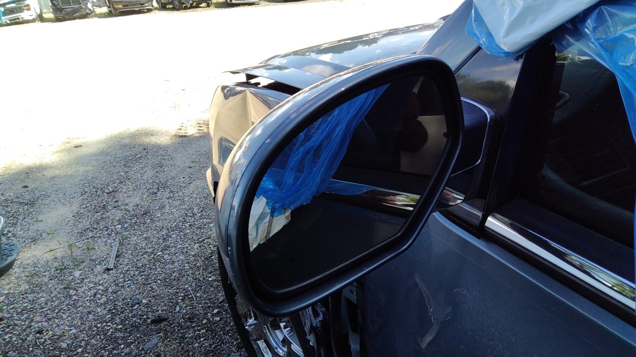 Vehicle/78240_09.jpg