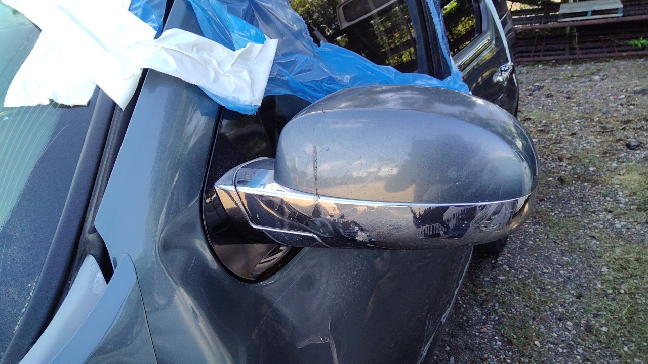 Vehicle/78240_10.jpg