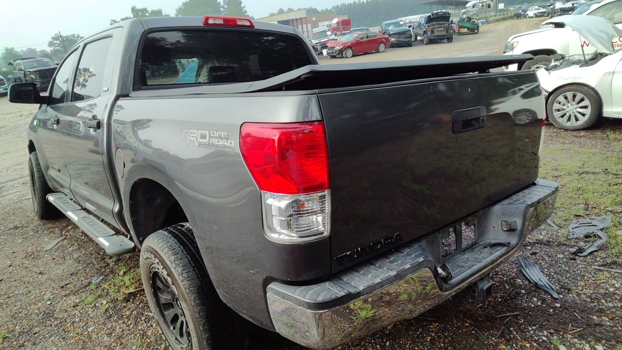 Vehicle/78499_04.jpg
