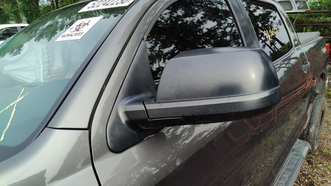 Vehicle/78499_08.jpg