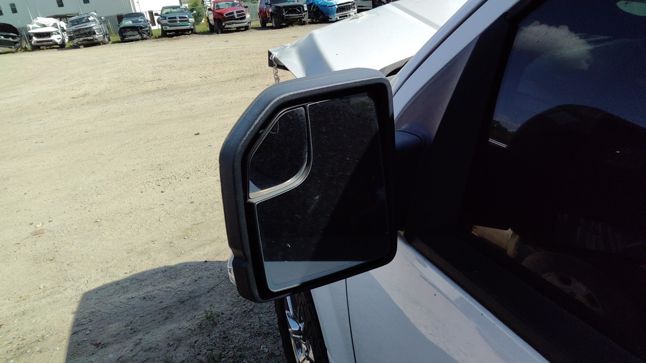 Vehicle/78566_07.jpg