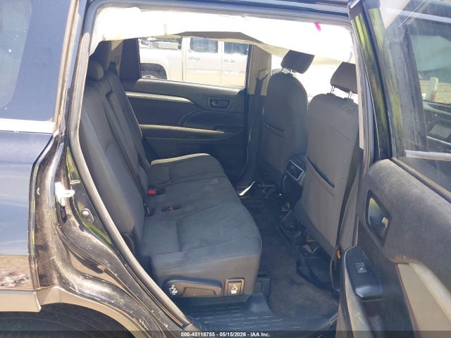 Vehicle/78890_08.jpg