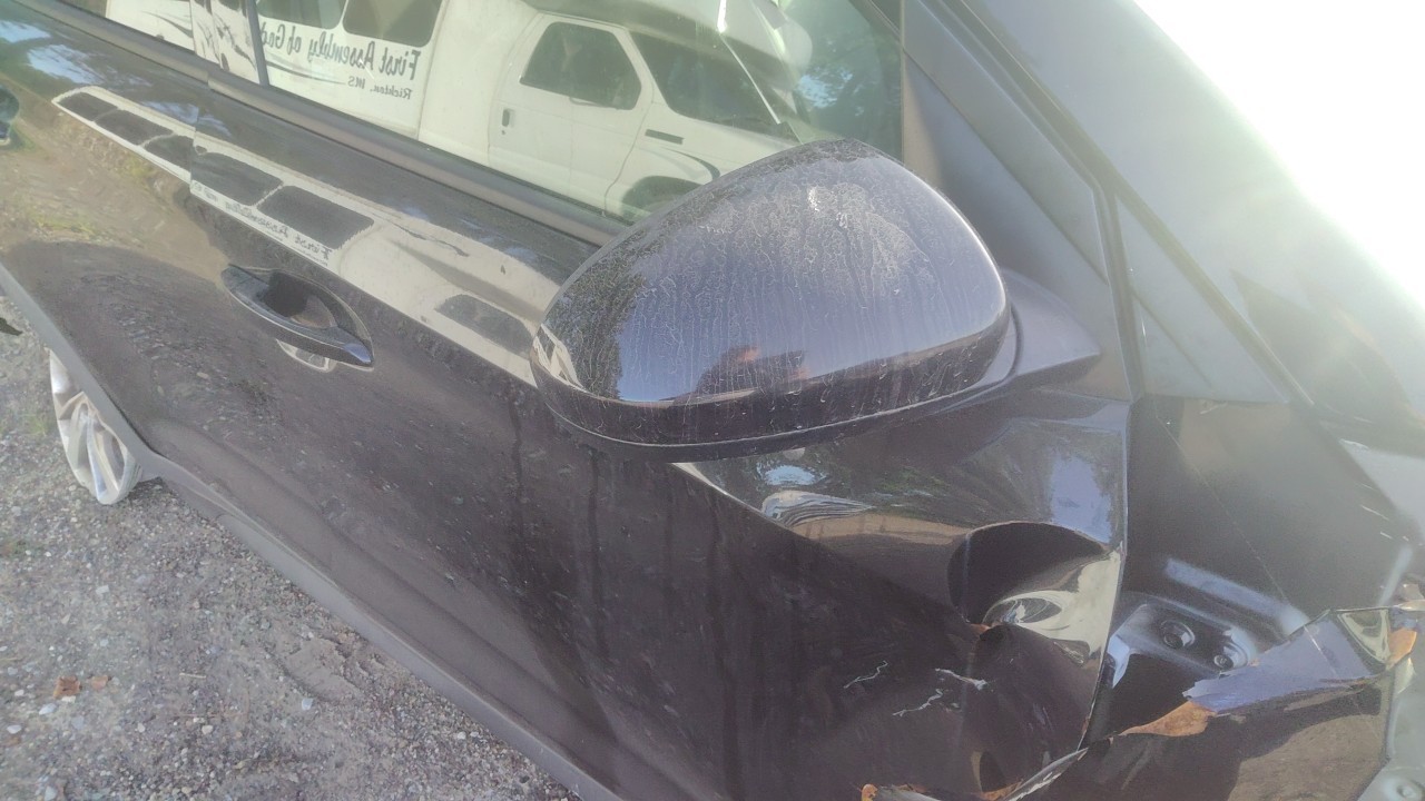 Vehicle/79106_10.jpg