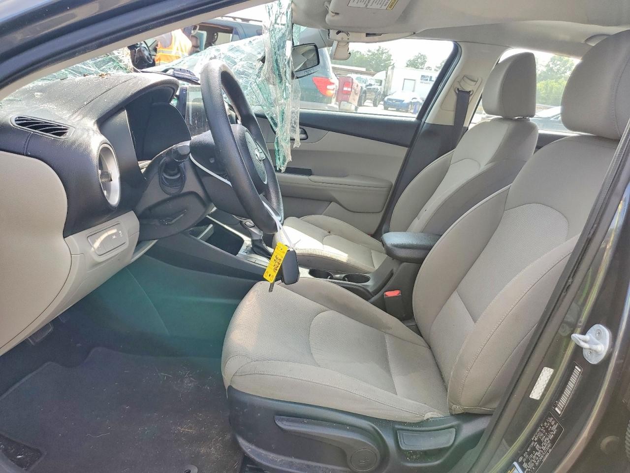 Vehicle/79175_07.jpg