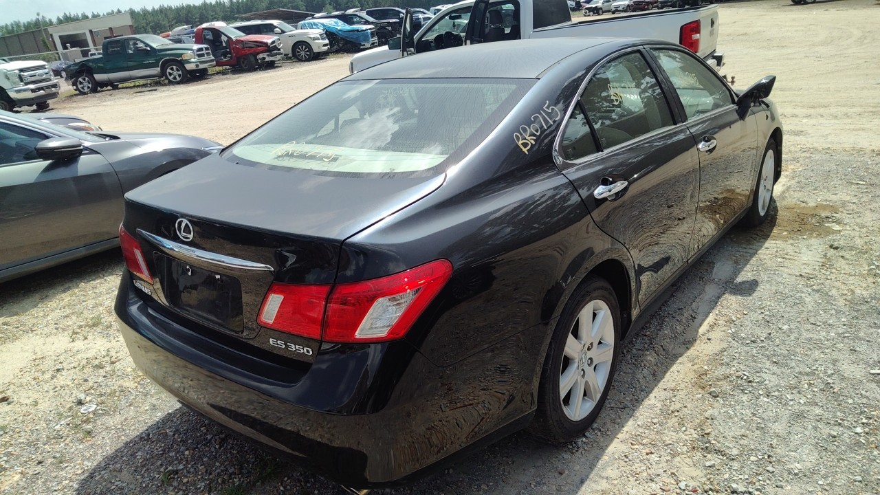 Vehicle/79208_03.jpg