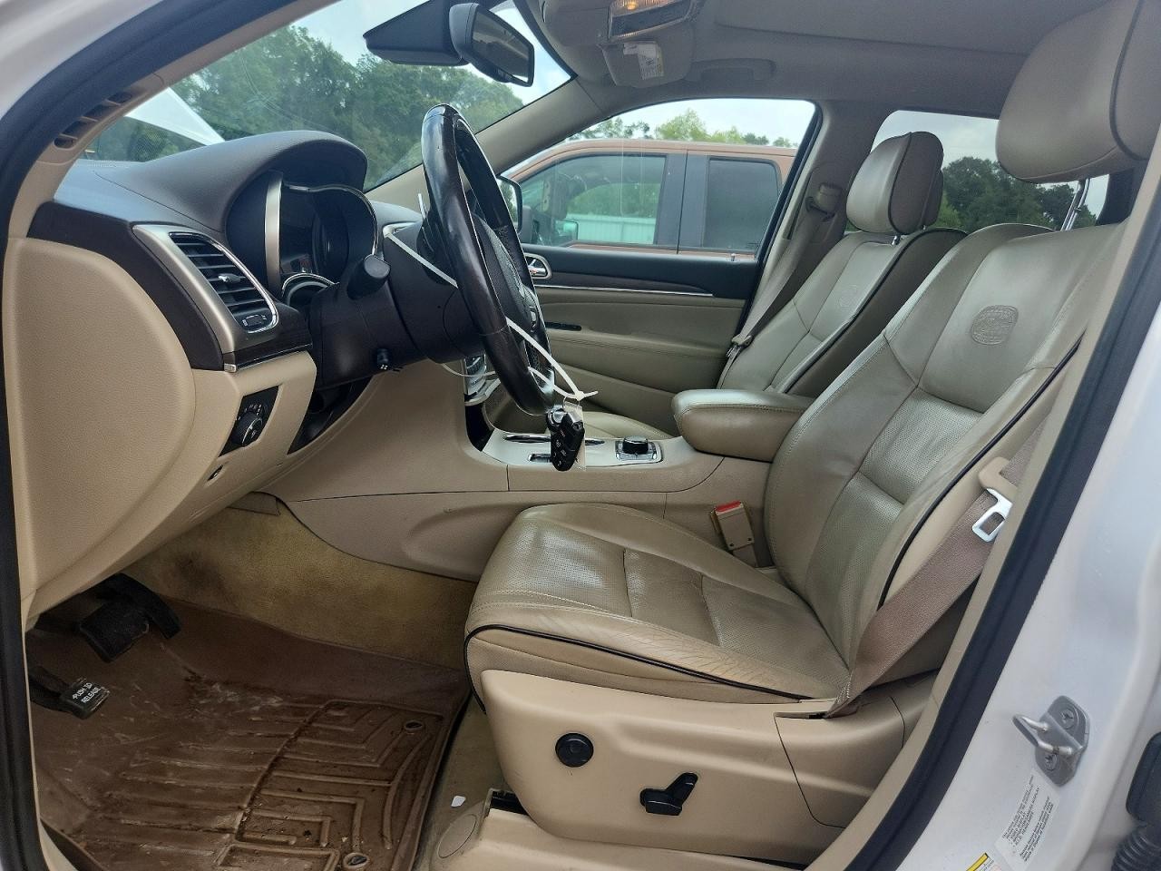 Vehicle/79393_07.jpg