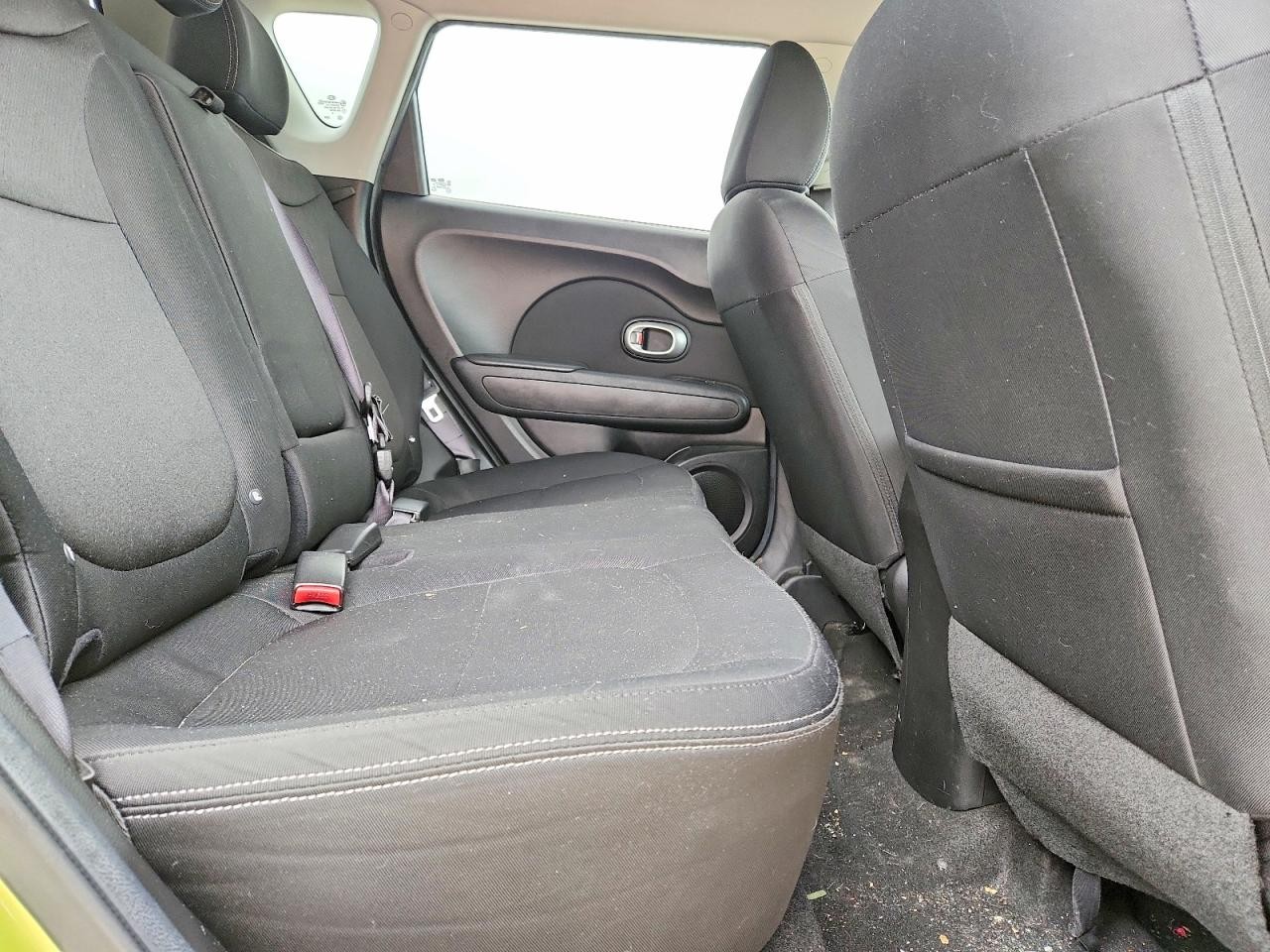 Vehicle/79404_10.jpg