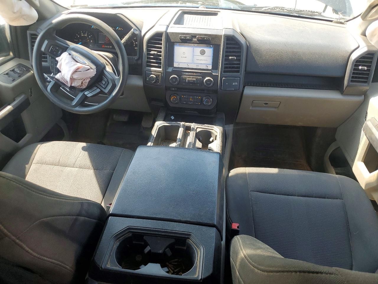Vehicle/79664_08.jpg