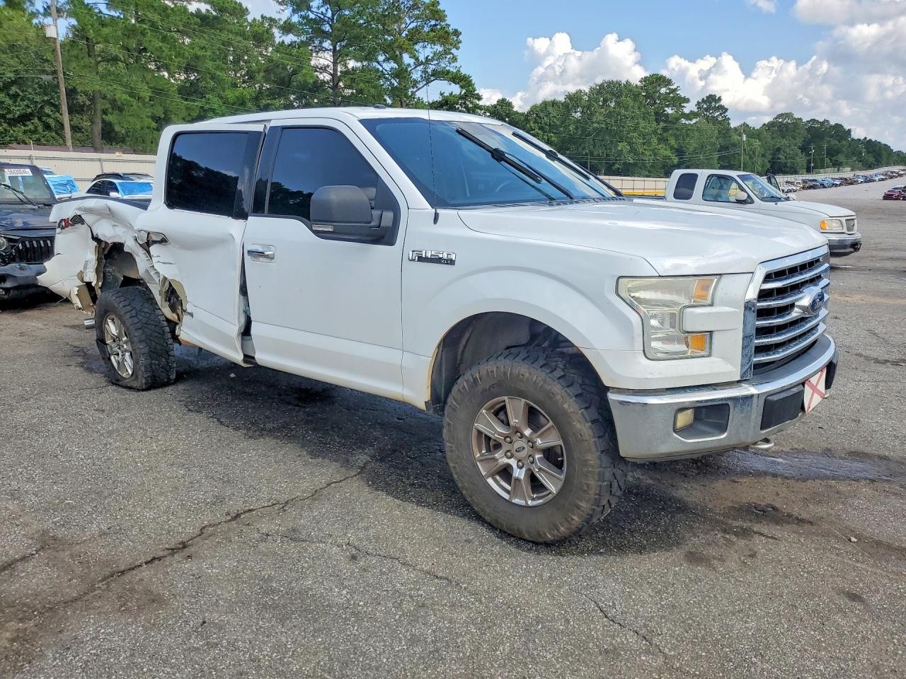 Vehicle/79700_04.jpg