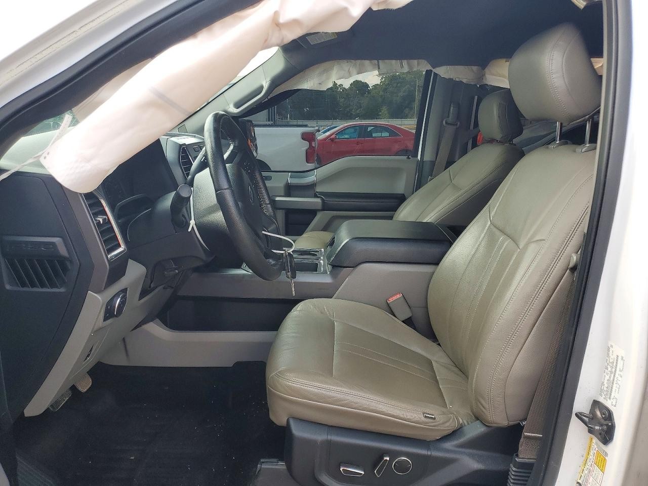 Vehicle/79700_07.jpg