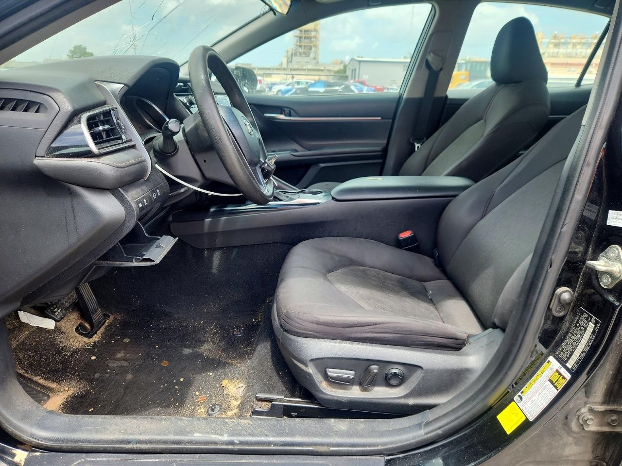 Vehicle/79918_07.jpg
