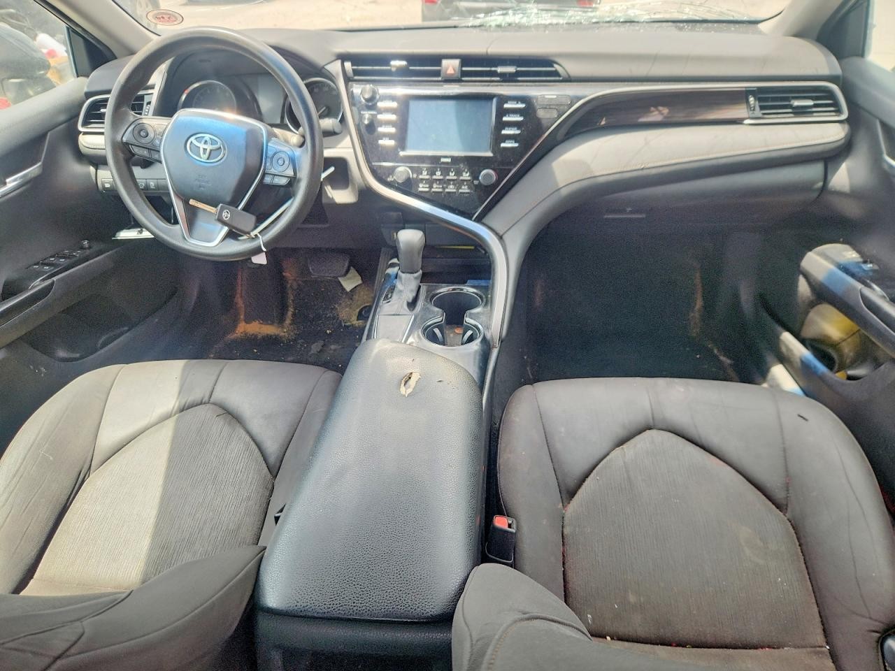 Vehicle/79918_08.jpg