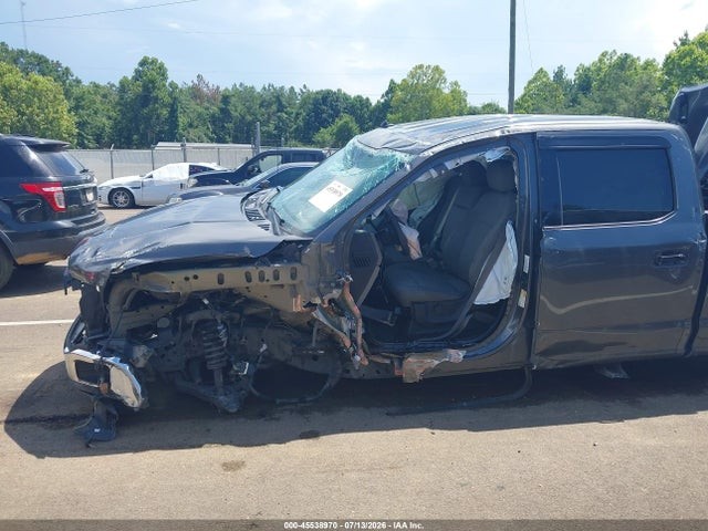 Vehicle/79939_06.jpg