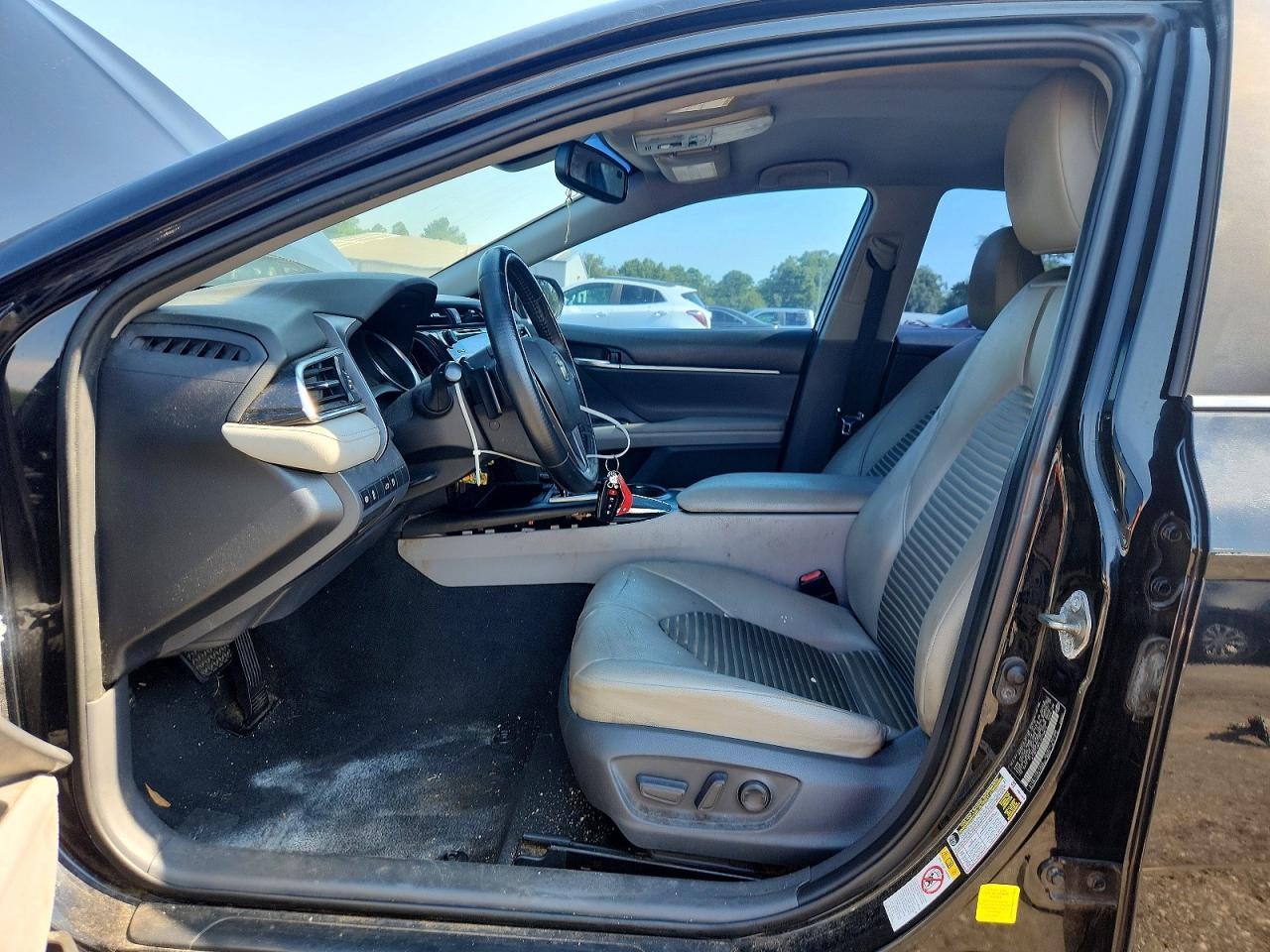 Vehicle/80002_07.jpg