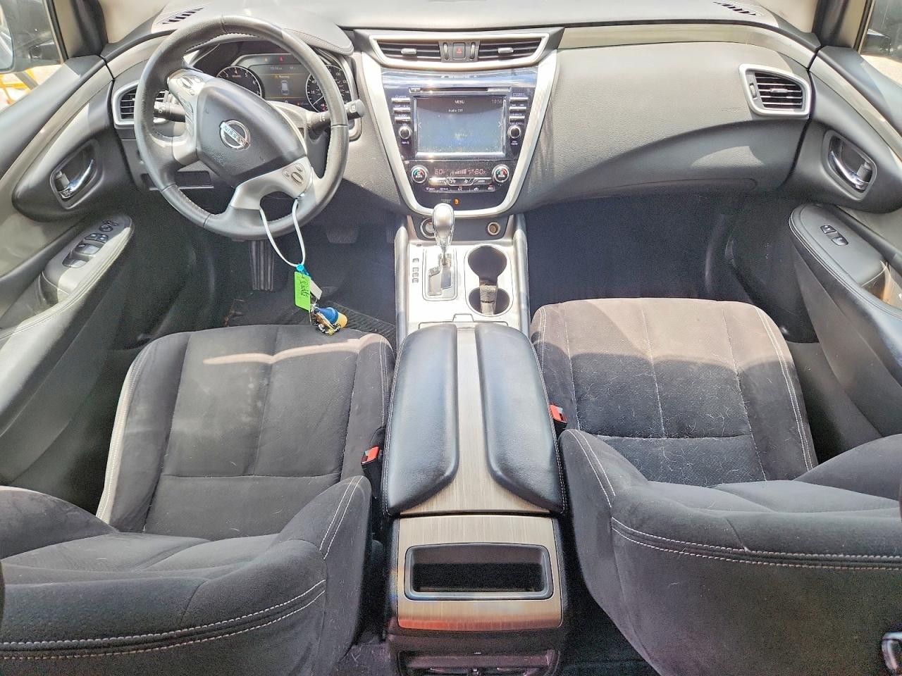 Vehicle/80009_08.jpg