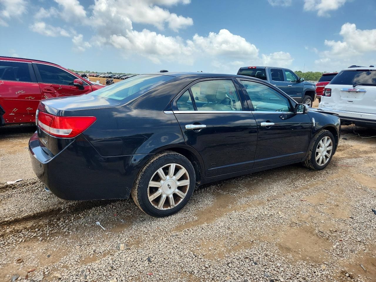 Vehicle/80031_03.jpg