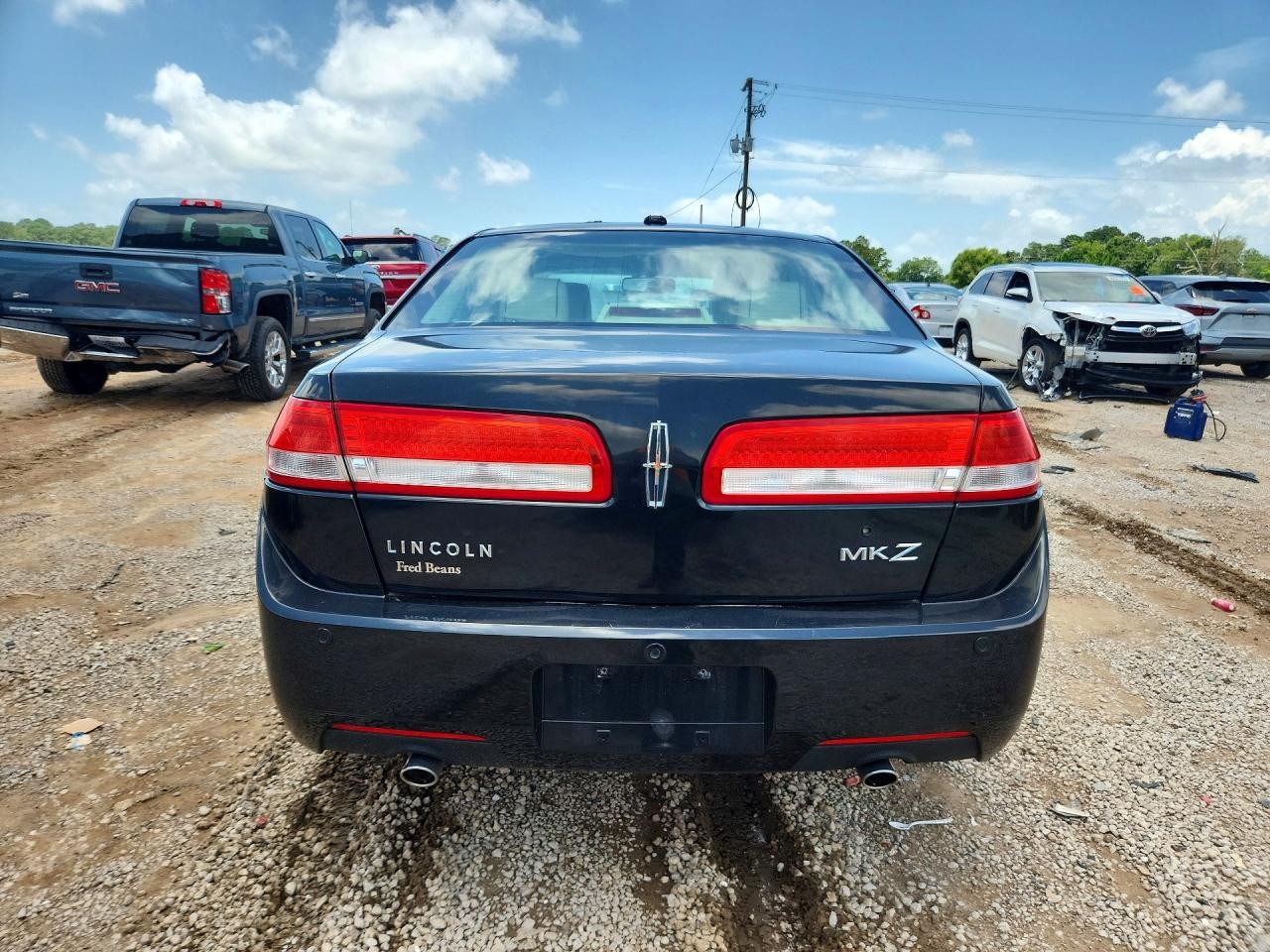 Vehicle/80031_06.jpg
