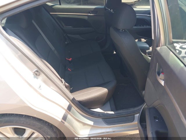 Vehicle/80089_08.jpg