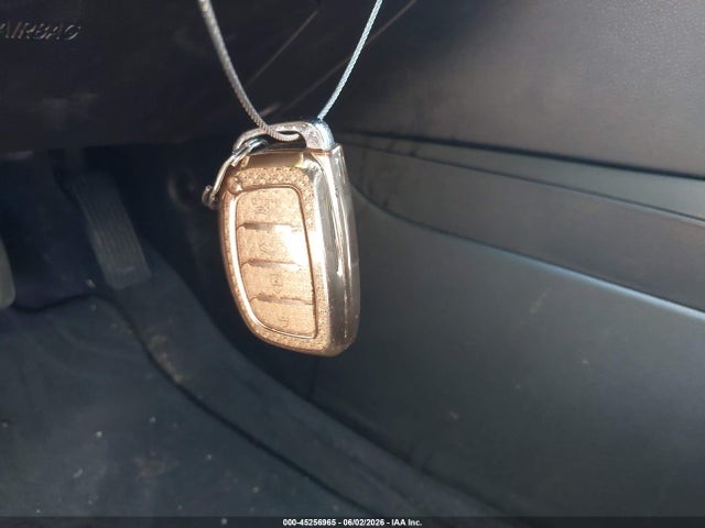 Vehicle/80089_11.jpg