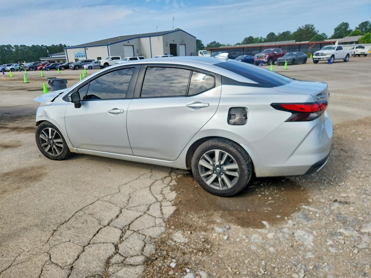 Vehicle/80110_02.jpg