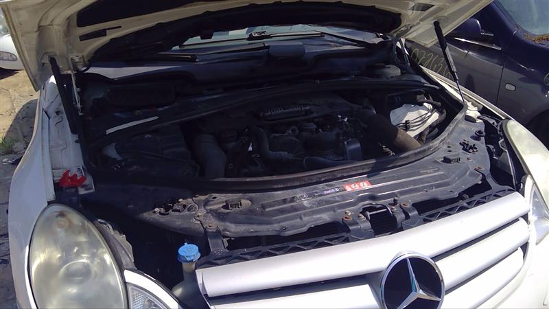 https://f005.backblazeb2.com/file/img-partshotlines-com/Inventory/EX619/Vehicle/20711_02.jpg