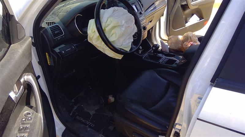 https://f005.backblazeb2.com/file/img-partshotlines-com/Inventory/EX619/Vehicle/22238_02.jpg
