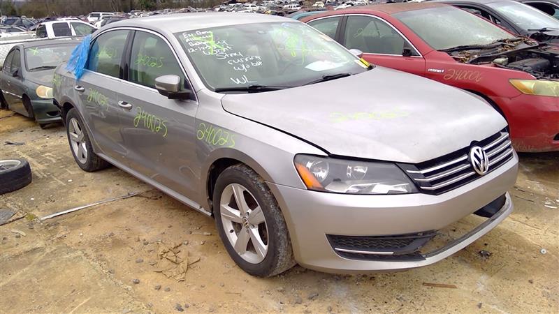 https://f005.backblazeb2.com/file/img-partshotlines-com/Inventory/EX619/Vehicle/22687_08.jpg
