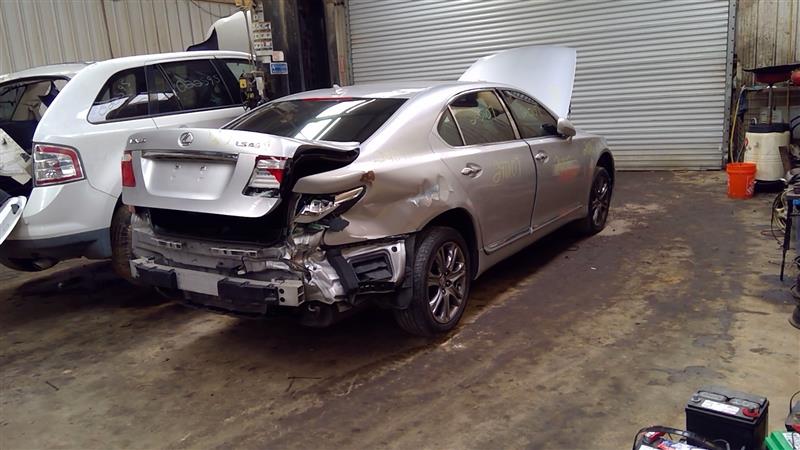 https://f005.backblazeb2.com/file/img-partshotlines-com/Inventory/EX619/Vehicle/22801_06.jpg