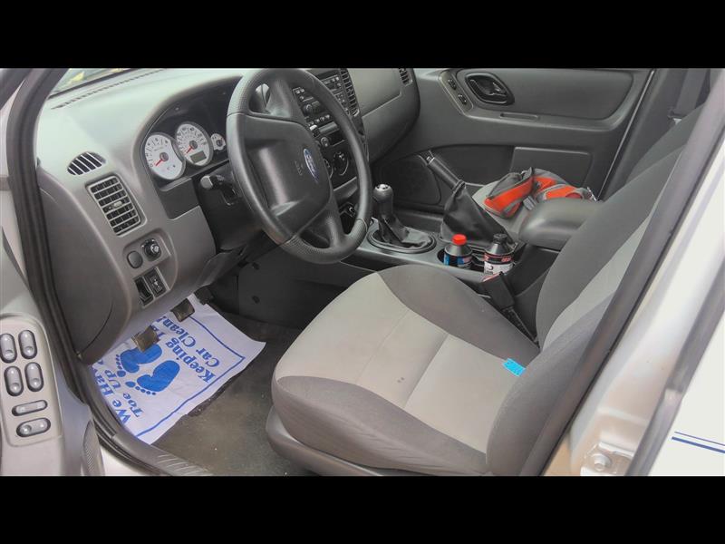 https://f005.backblazeb2.com/file/img-partshotlines-com/Inventory/EX619/Vehicle/23564_01.jpg