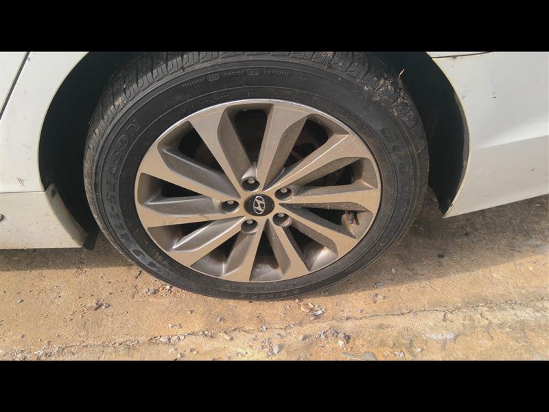 https://f005.backblazeb2.com/file/img-partshotlines-com/Inventory/EX619/Vehicle/23669_04.jpg
