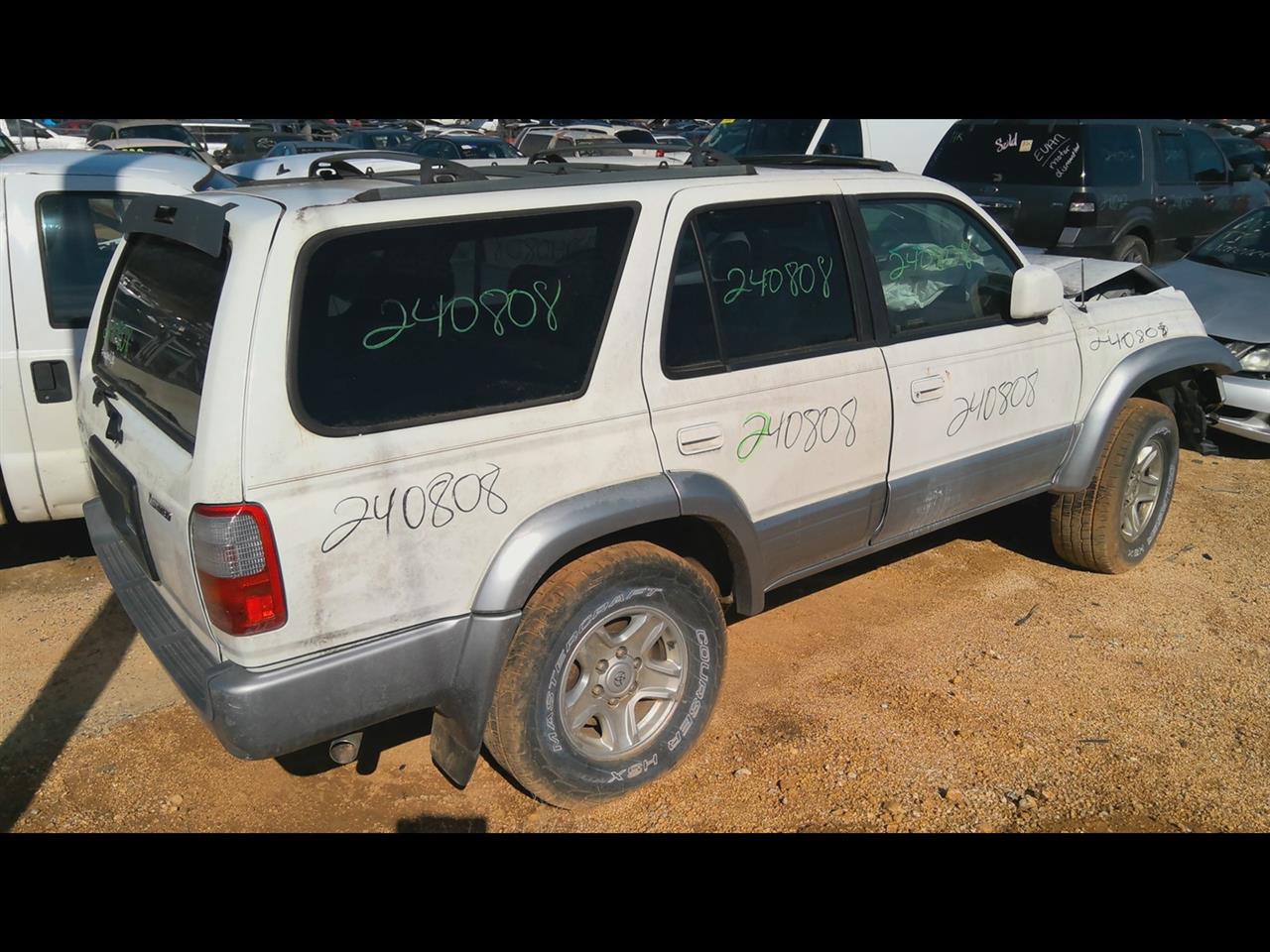 https://f005.backblazeb2.com/file/img-partshotlines-com/Inventory/EX619/Vehicle/23715_04.jpg