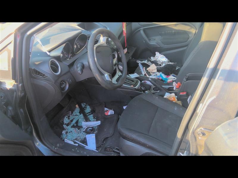 https://f005.backblazeb2.com/file/img-partshotlines-com/Inventory/EX619/Vehicle/23733_01.jpg