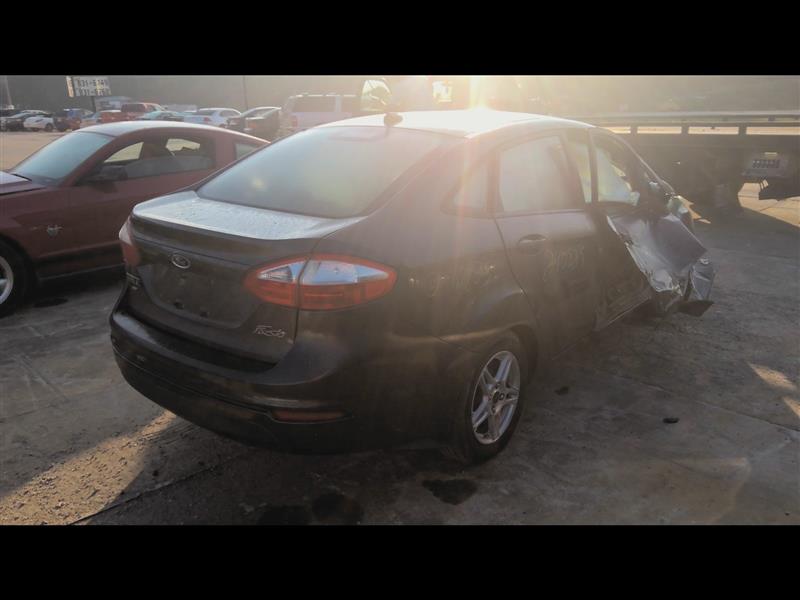 https://f005.backblazeb2.com/file/img-partshotlines-com/Inventory/EX619/Vehicle/23733_08.jpg