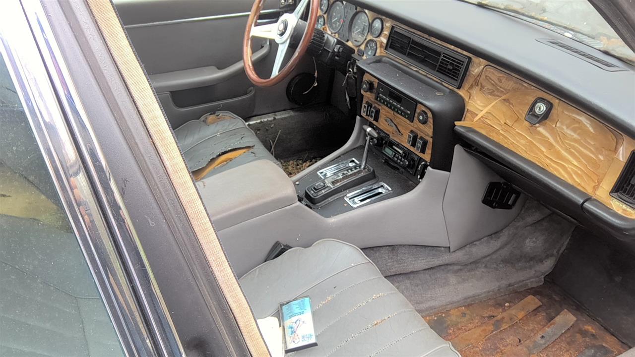 https://f005.backblazeb2.com/file/img-partshotlines-com/Inventory/EX619/Vehicle/23819_11.jpg