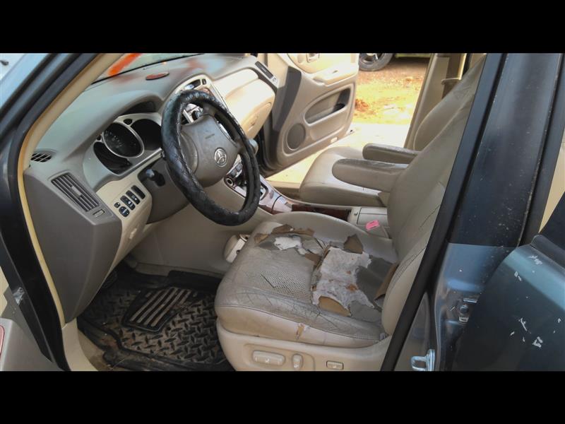 https://f005.backblazeb2.com/file/img-partshotlines-com/Inventory/EX619/Vehicle/23883_02.jpg
