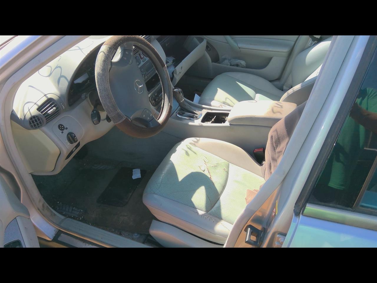 https://f005.backblazeb2.com/file/img-partshotlines-com/Inventory/EX619/Vehicle/23885_03.jpg
