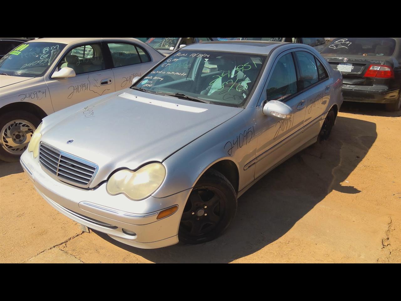 https://f005.backblazeb2.com/file/img-partshotlines-com/Inventory/EX619/Vehicle/23885_04.jpg