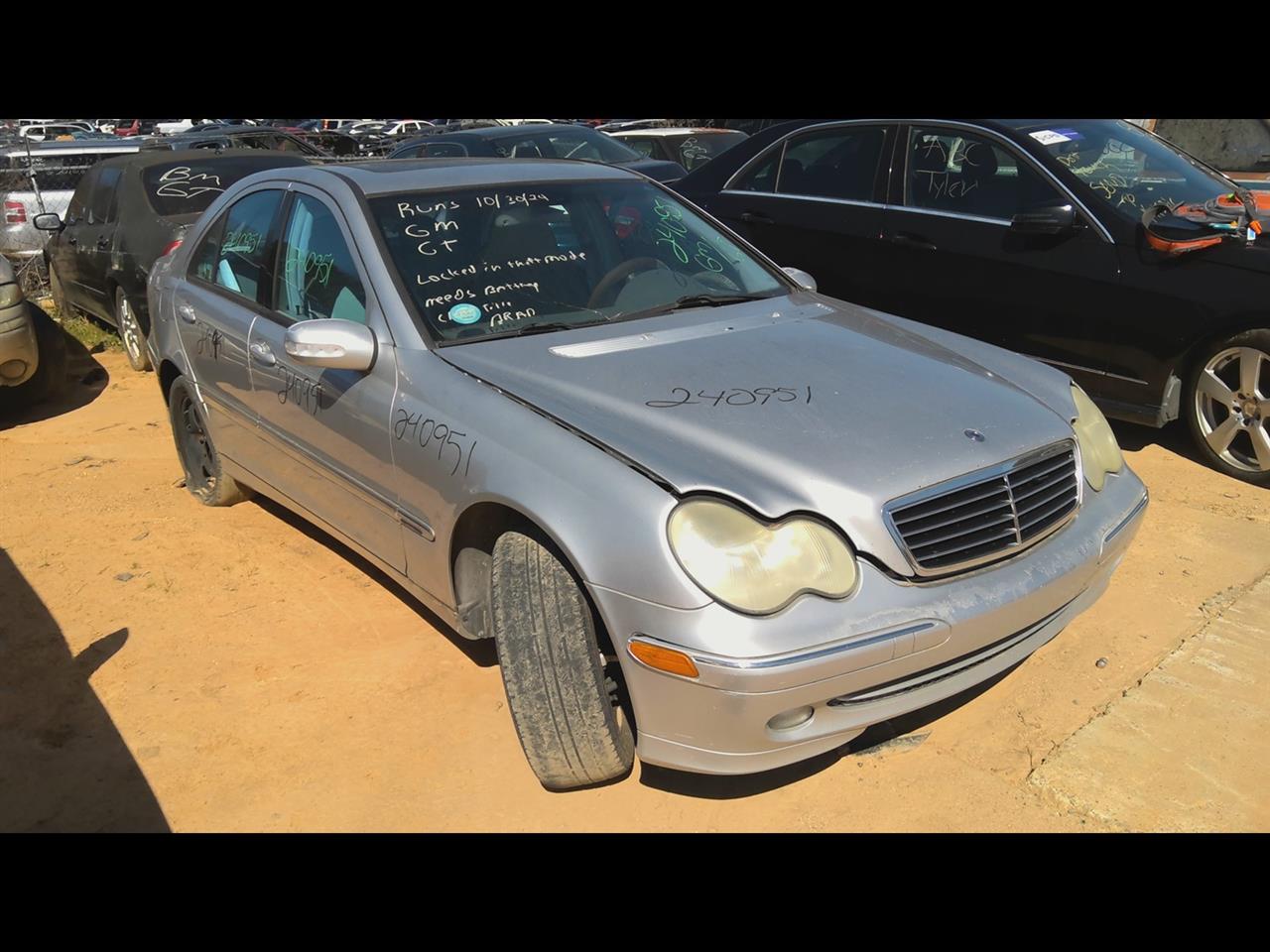 https://f005.backblazeb2.com/file/img-partshotlines-com/Inventory/EX619/Vehicle/23885_07.jpg